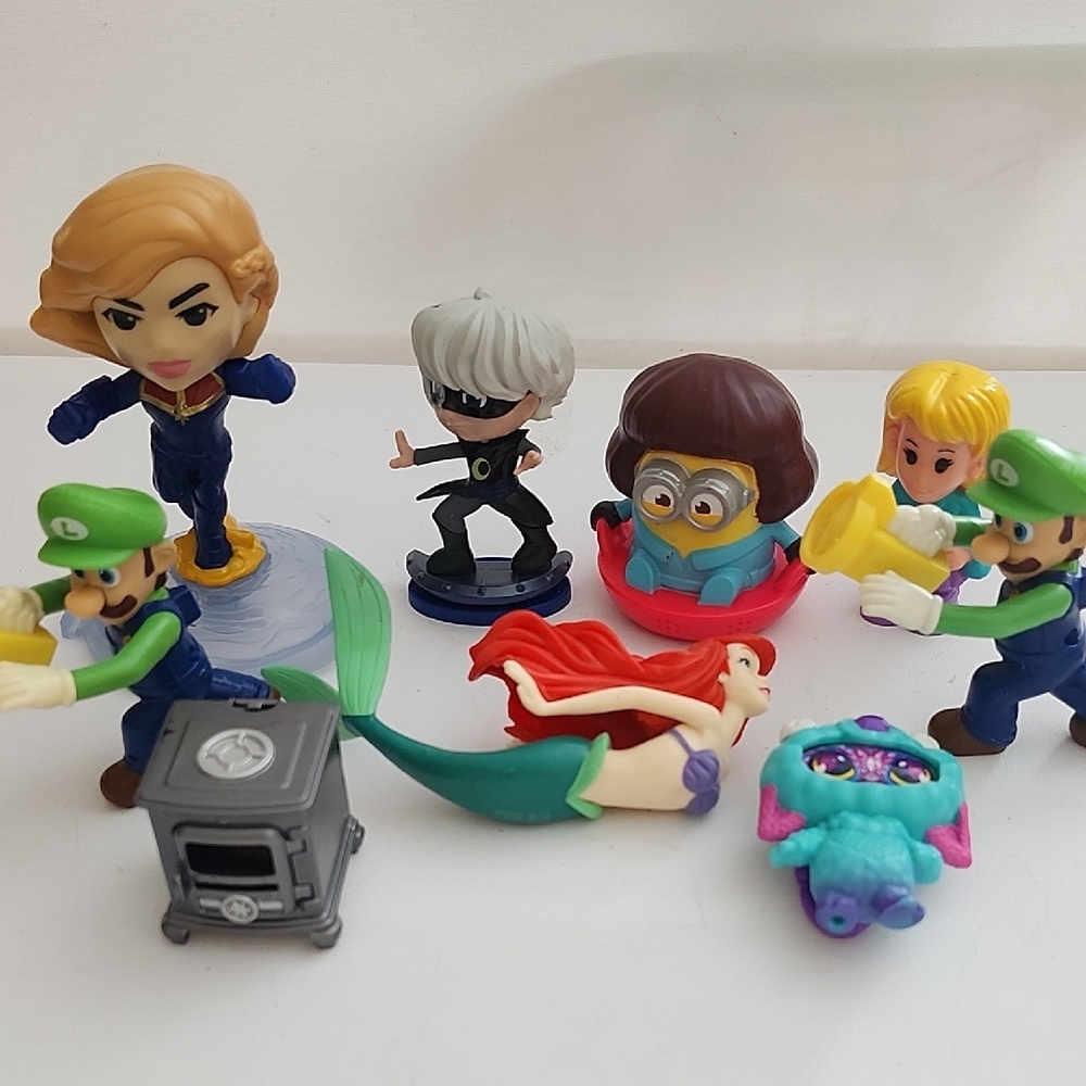 Assorted Kids Toy Figurine Set